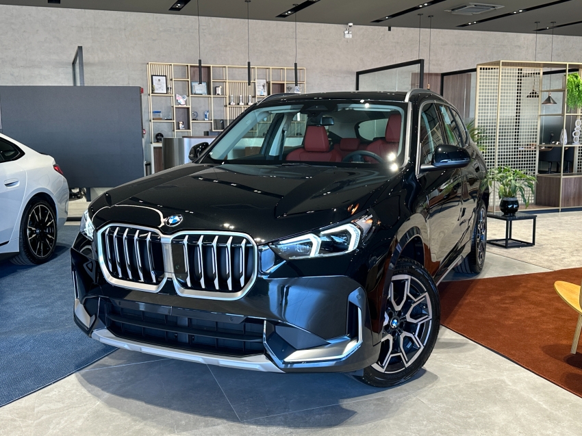bmw x1 2.0 16v turbo gasolina sdrive20i x-line steptronic 4p automatico 2025