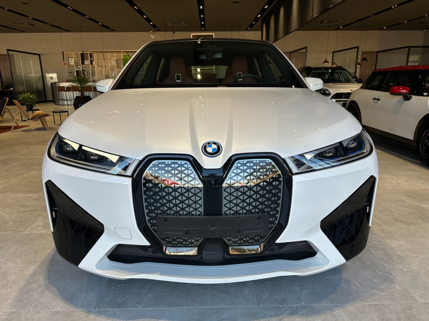 bmw ix eletrico xdrive50 sport 3.0 4p automatico 2025