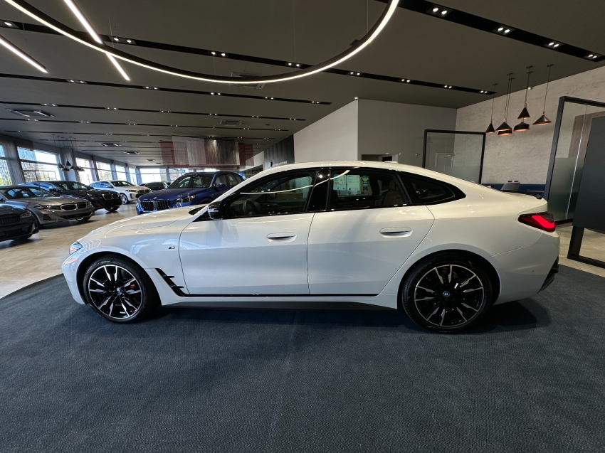 bmw i4 eletrico m50 3.0 4p automatico 2024