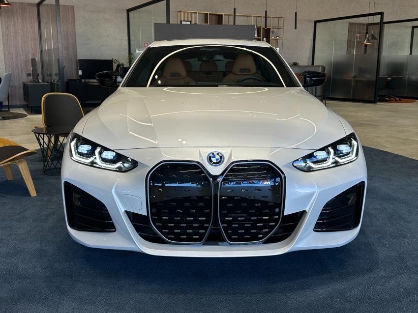 bmw i4 eletrico m50 3.0 4p automatico 2024
