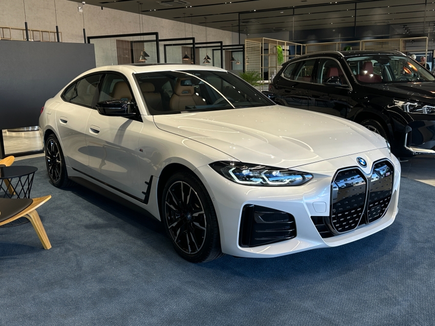 bmw i4 eletrico m50 3.0 4p automatico 2024