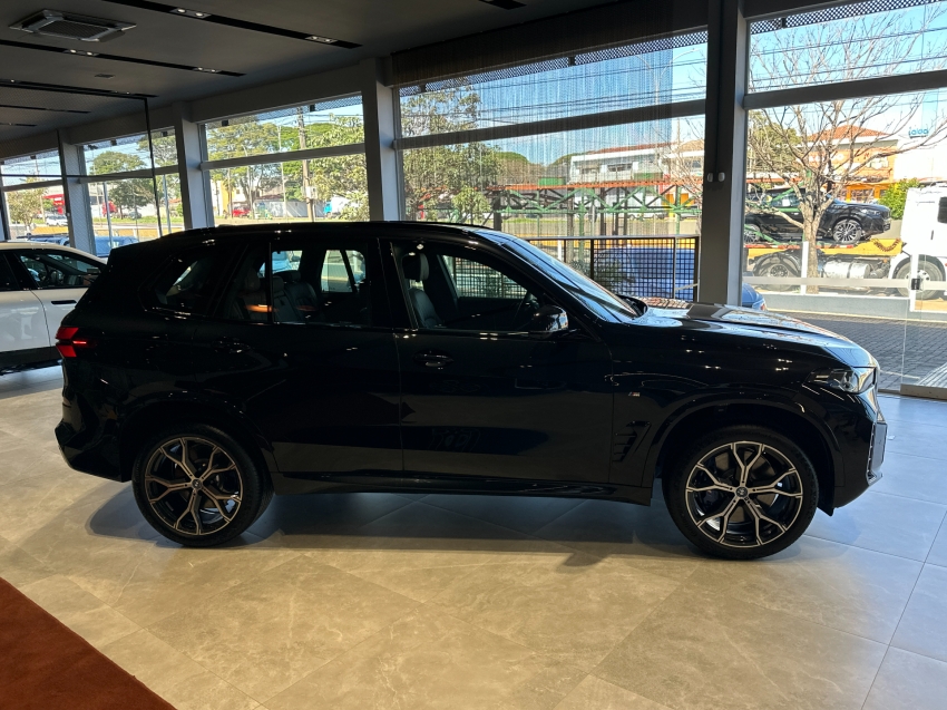 bmw x5 3.0 i6 turbo hibrido xdrive50e m sport automatico 4p 2025