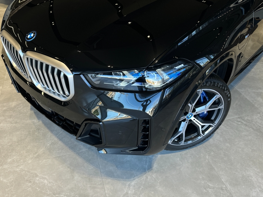 bmw x5 3.0 i6 turbo hibrido xdrive50e m sport automatico 4p 2025