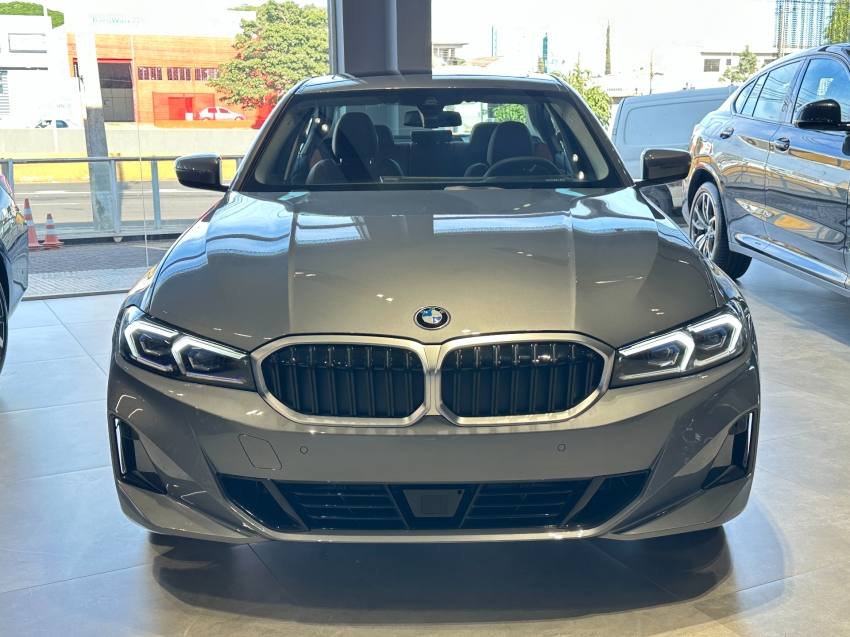 bmw 320i 2.0 16v turbo flex sport gp automatico 4p 2025