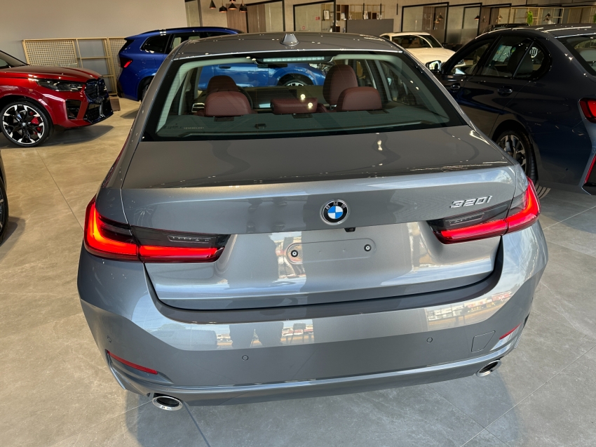 bmw 320i 2.0 16v turbo flex sport gp automatico 4p 2025