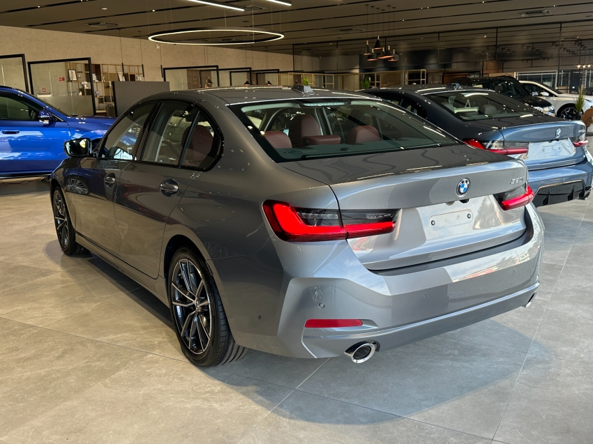 bmw 320i 2.0 16v turbo flex sport gp automatico 4p 2025