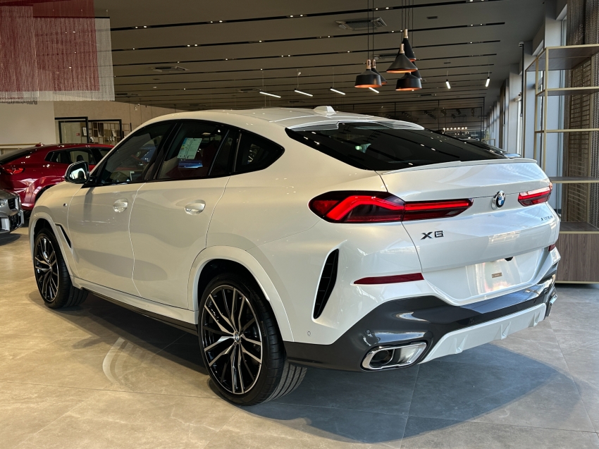 bmw x6 3.0 twinpower gasolina xdrive40i m sport automatico 4p 2025