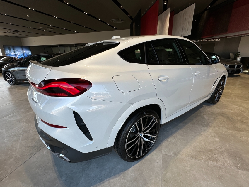 bmw x6 3.0 twinpower gasolina xdrive40i m sport automatico 4p 2025