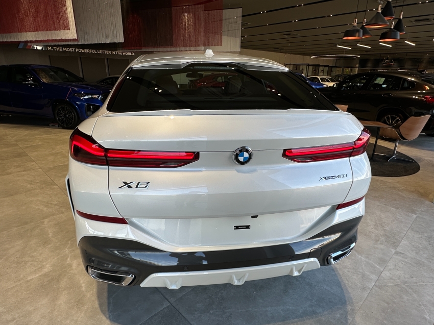 bmw x6 3.0 twinpower gasolina xdrive40i m sport automatico 4p 2025