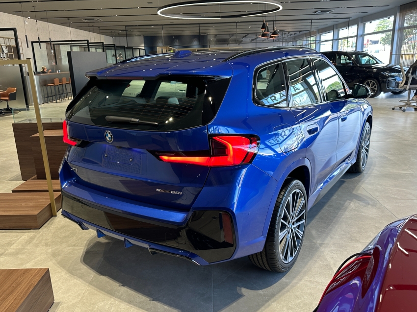 bmw x1 2.0 16v turbo gasolina sdrive20i m sport steptronic 4p automatico 2025