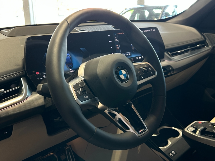 bmw x1 2.0 16v turbo gasolina sdrive20i m sport steptronic 4p automatico 2025