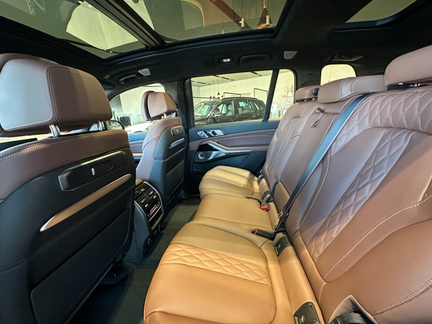 bmw x7 4.4 v8 gasolina m60i steptronic 4p automatico 2025