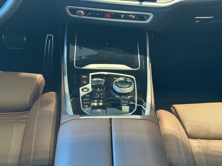 bmw x7 4.4 v8 gasolina m60i steptronic 4p automatico 2025