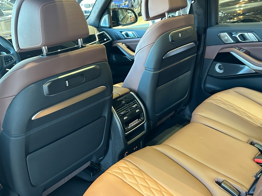 bmw x7 4.4 v8 gasolina m60i steptronic 4p automatico 2025