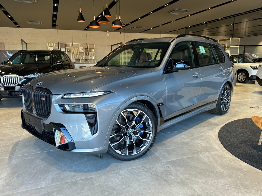bmw x7 4.4 v8 gasolina m60i steptronic 4p automatico 2025