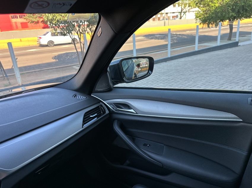 bmw 530e 2.0 16v twinpower hibrido m sport automatico 4p 2019