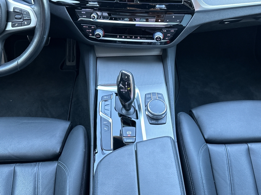 bmw 530e 2.0 16v twinpower hibrido m sport automatico 4p 2019