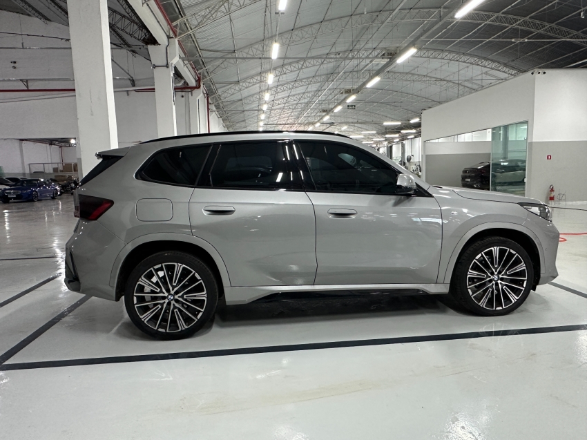 bmw x1 2.0 16v turbo gasolina sdrive20i m sport steptronic 4p automatico 2023