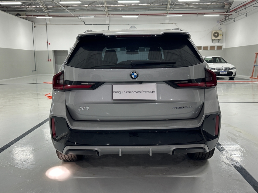 bmw x1 2.0 16v turbo gasolina sdrive20i m sport steptronic 4p automatico 2023