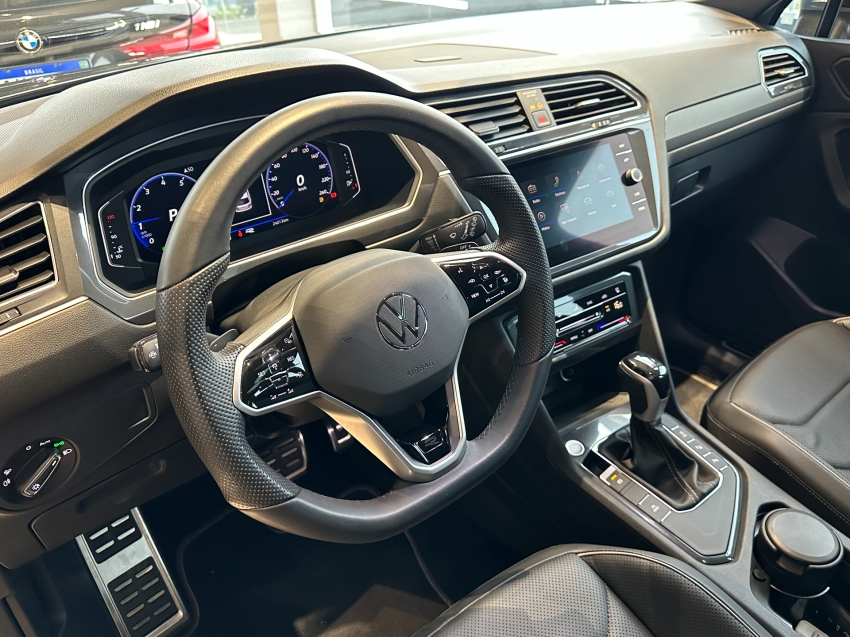 volkswagen tiguan 2.0 300 tsi gasolina allspace r-line automatico 4p 2024