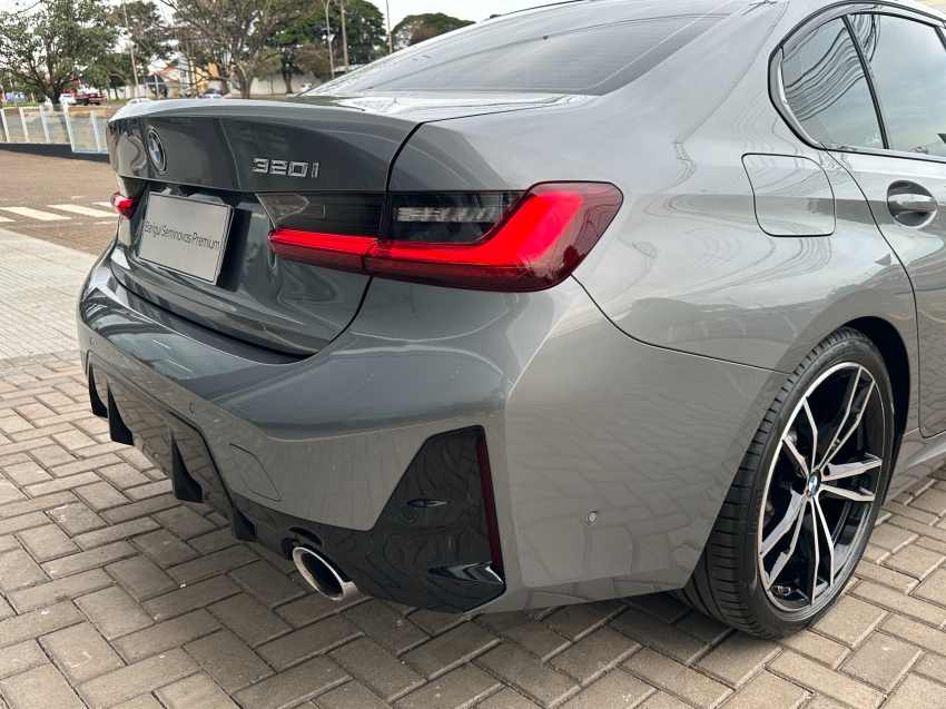 bmw 320i 2.0 16v turbo flex m sport automatico 4p 2023