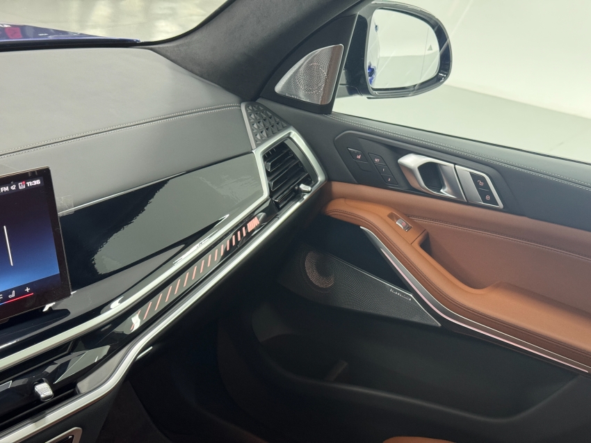 bmw x7 4.4 v8 gasolina m60i steptronic 4p automatico 2025