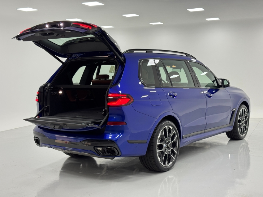 bmw x7 4.4 v8 gasolina m60i steptronic 4p automatico 2025