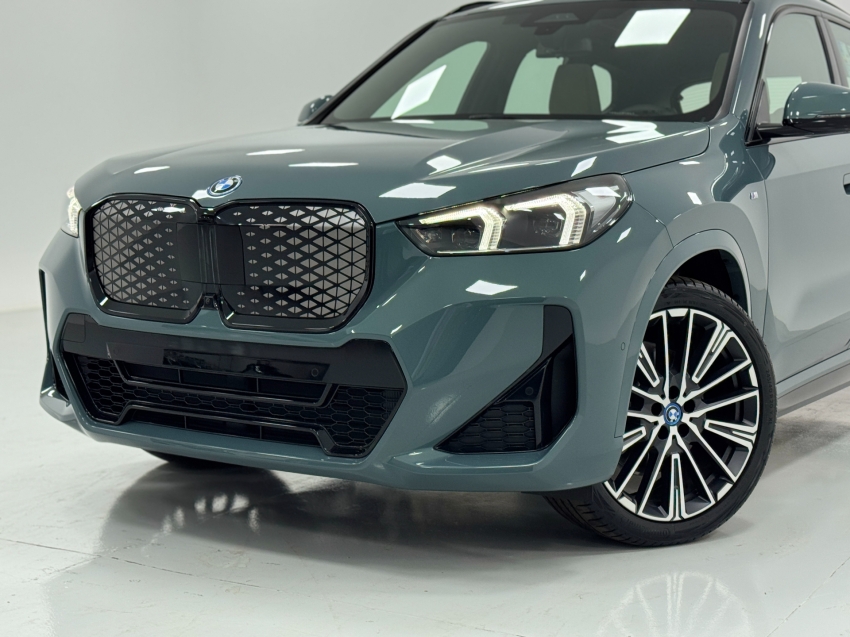 bmw ix1 eletrico xdrive30 m sport 2.0 4p automatico 2025