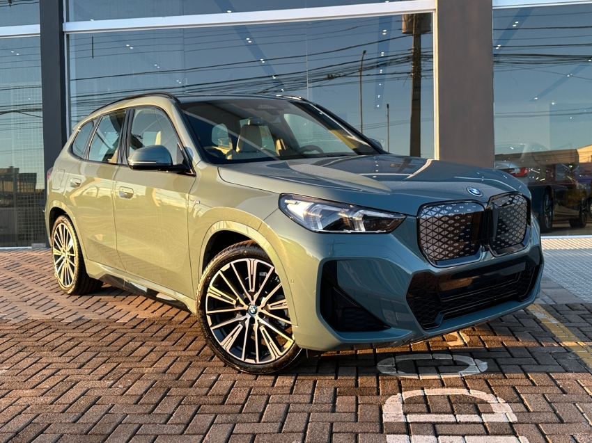 bmw ix1 eletrico xdrive30 m sport 2.0 4p automatico 2025 bmw ix1 eletrico xdrive30 m sport 2.0 4p automatico 2025