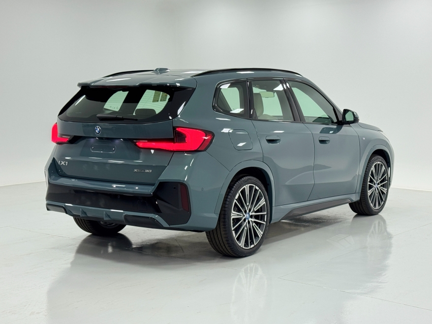 bmw ix1 eletrico xdrive30 m sport 2.0 4p automatico 2025