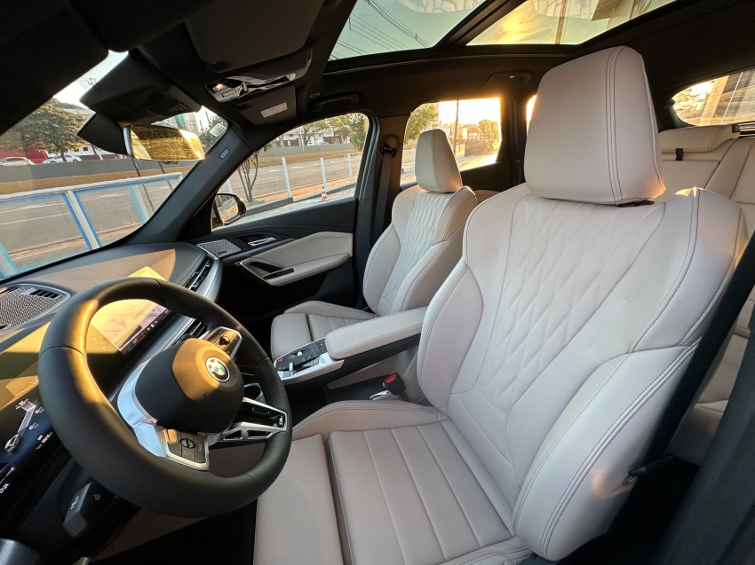 bmw ix1 eletrico xdrive30 m sport 2.0 4p automatico 2025