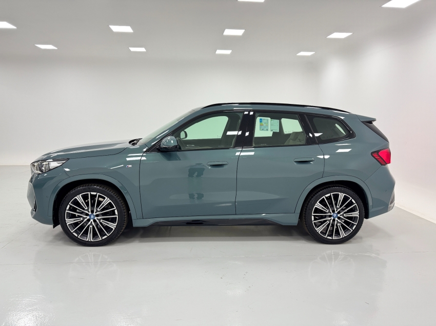 bmw ix1 eletrico xdrive30 m sport 2.0 4p automatico 2025