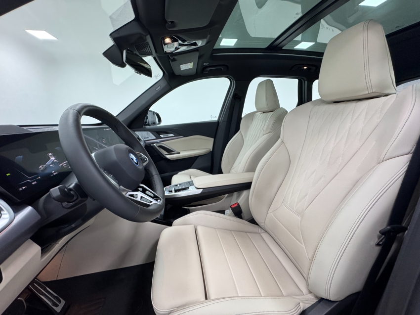bmw ix1 eletrico xdrive30 m sport 2.0 4p automatico 2025