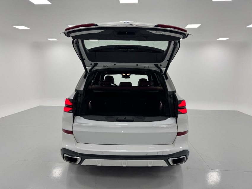 bmw x5 3.0 i6 turbo hibrido xdrive50e m sport automatico 4p 2024