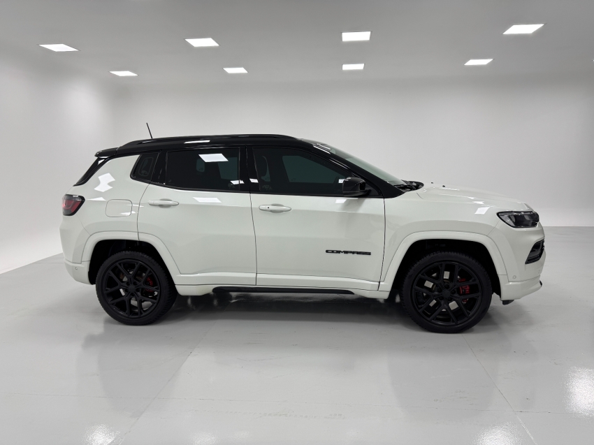 jeep compass 2.0 hurricane 4 turbo gasolina blackhawk at9 4p automatico 2025