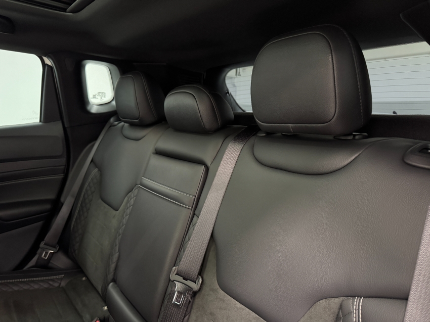 jeep compass 2.0 hurricane 4 turbo gasolina blackhawk at9 4p automatico 2025