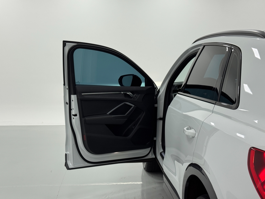 audi q3 2.0 40 tfsi gasolina performance black quattro tiptronic 4p automatico 2023