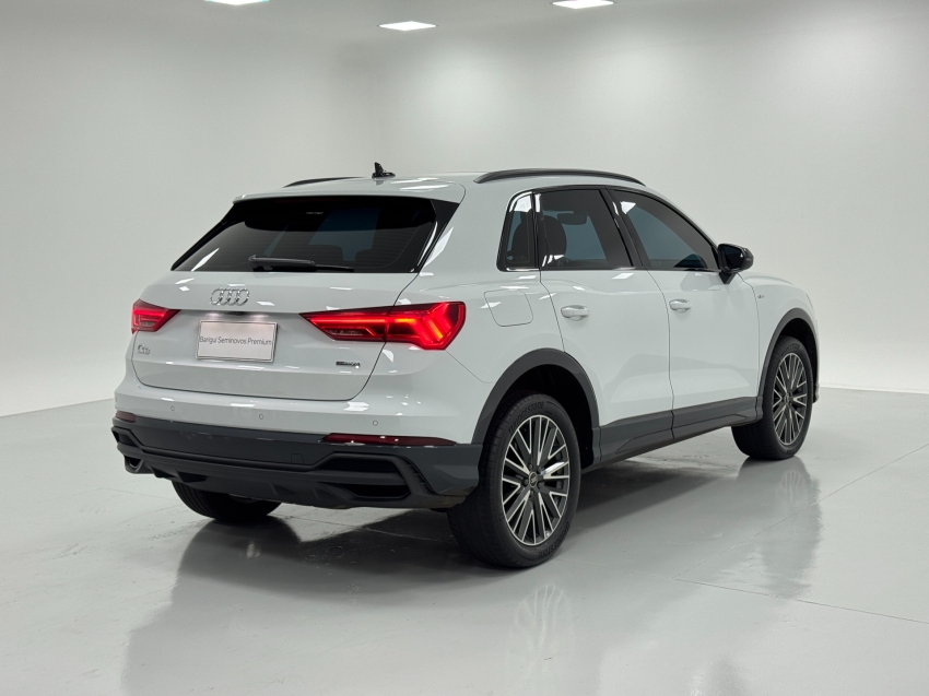 audi q3 2.0 40 tfsi gasolina performance black quattro tiptronic 4p automatico 2023
