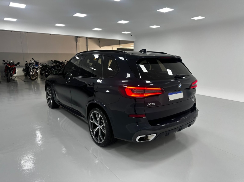 bmw x5 3.0 i6 turbo hibrido xdrive45e m sport automatico 4p 2022