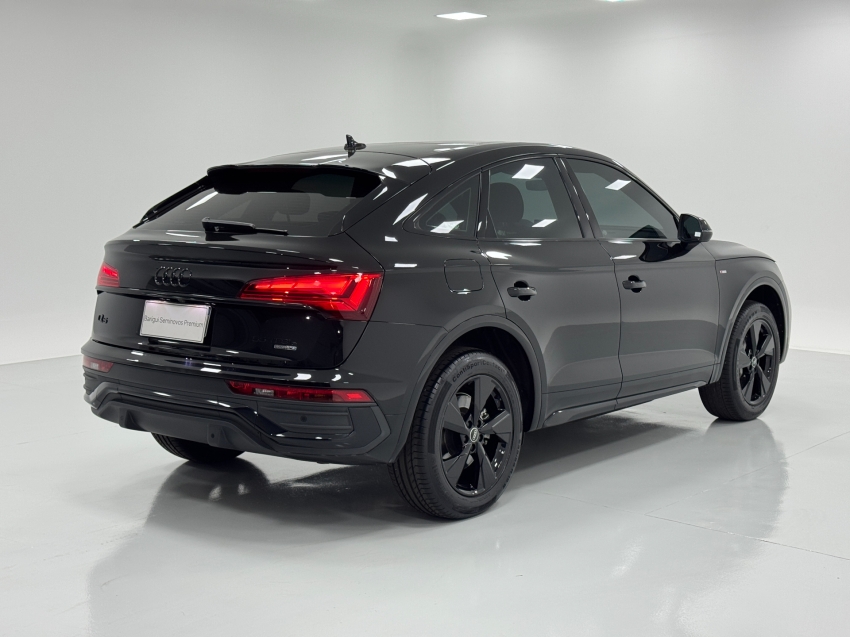 audi q5 2.0 55 tfsie phev sportback performance black quattro s tronic hibrido 4p automatico 2023