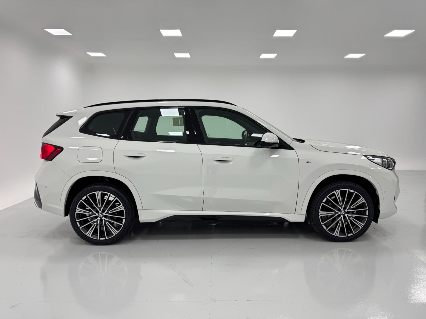 bmw x1 2.0 16v turbo gasolina sdrive20i m sport steptronic 4p automatico 2025