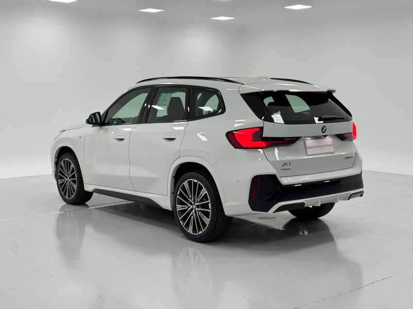 bmw x1 2.0 16v turbo gasolina sdrive20i m sport steptronic 4p automatico 2025