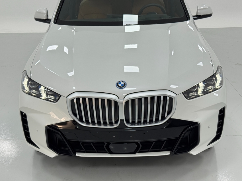 bmw x5 3.0 i6 turbo hibrido xdrive50e m sport automatico 4p 2025