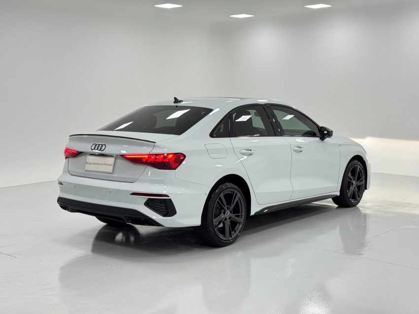 audi a3 2.0 40 tfsi mhev sedan performance black s-tronic gasolina 4p automatico 2023