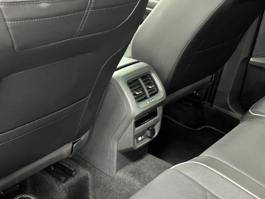 volkswagen tiguan 2.0 300 tsi gasolina allspace r-line automatico 4p 2024