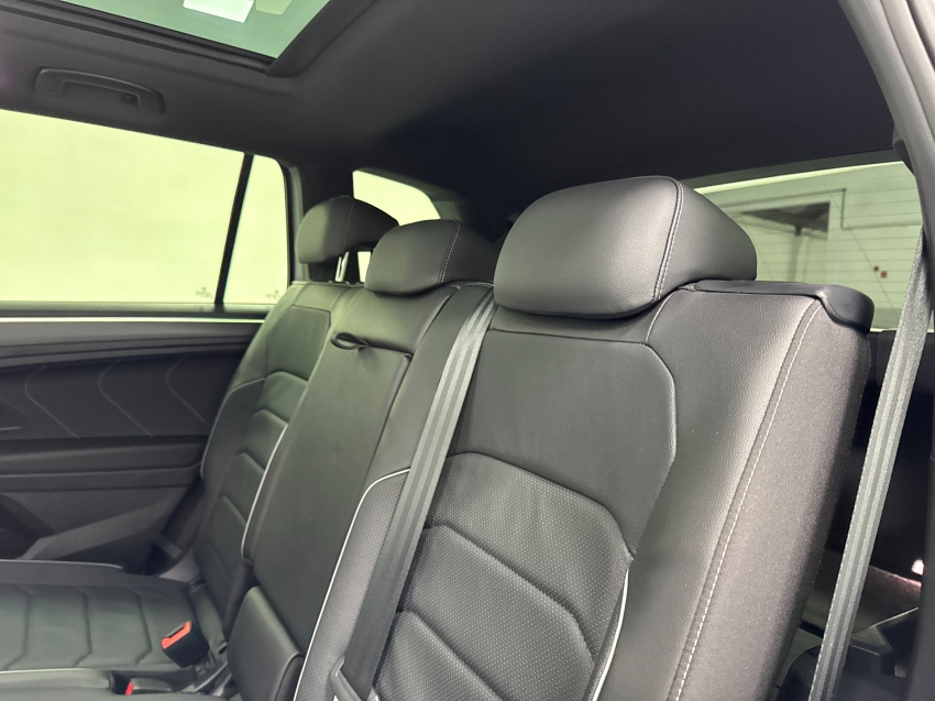 volkswagen tiguan 2.0 300 tsi gasolina allspace r-line automatico 4p 2024