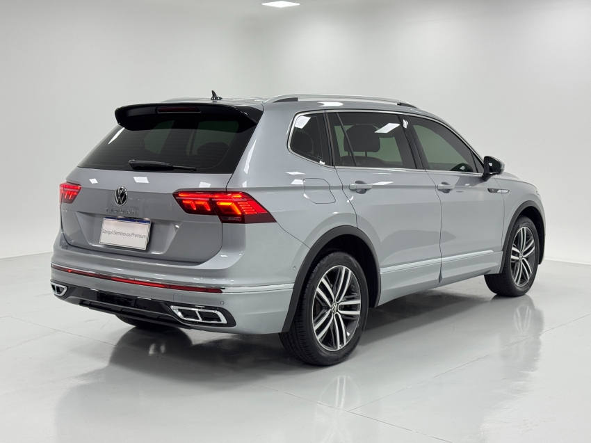 volkswagen tiguan 2.0 300 tsi gasolina allspace r-line automatico 4p 2024