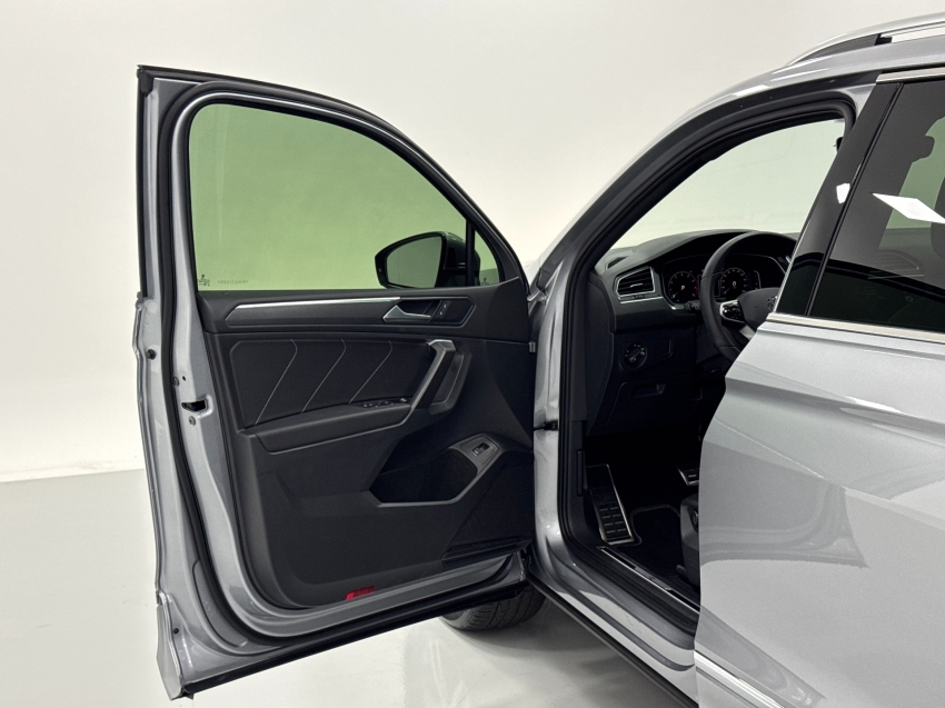 volkswagen tiguan 2.0 300 tsi gasolina allspace r-line automatico 4p 2024