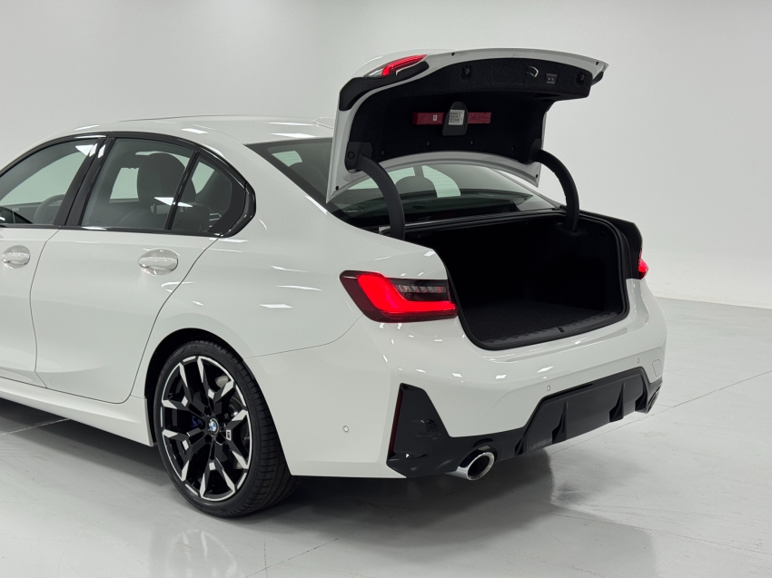bmw 320i 2.0 16v turbo flex m sport automatico 4p 2025