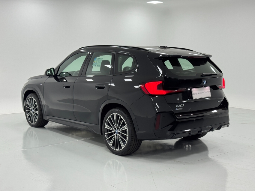 bmw ix1 eletrico xdrive30 m sport 2.0 4p automatico 2025